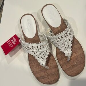 Dexflex Comfort Wedge Sandal size 11 NWT white